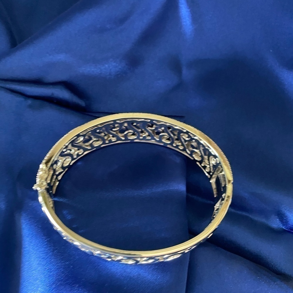 NEW Diamond and sterling silver bracelet - Picture 3 of 4
